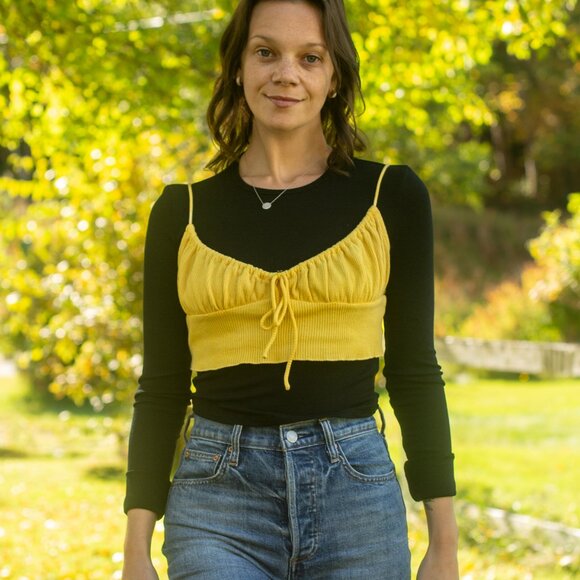 Princess Polly • Crop Top • US 6 • Yellow - Picture 15 of 17